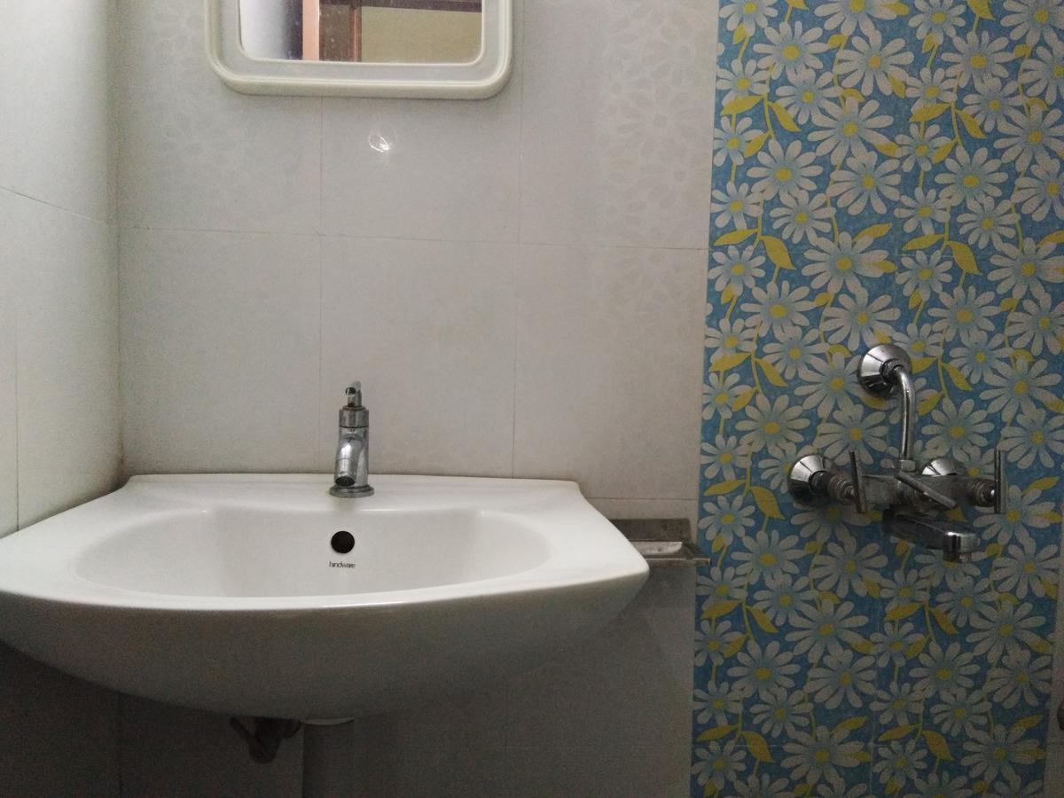 Hotel Adarsh Residency Tirupati Exterior photo